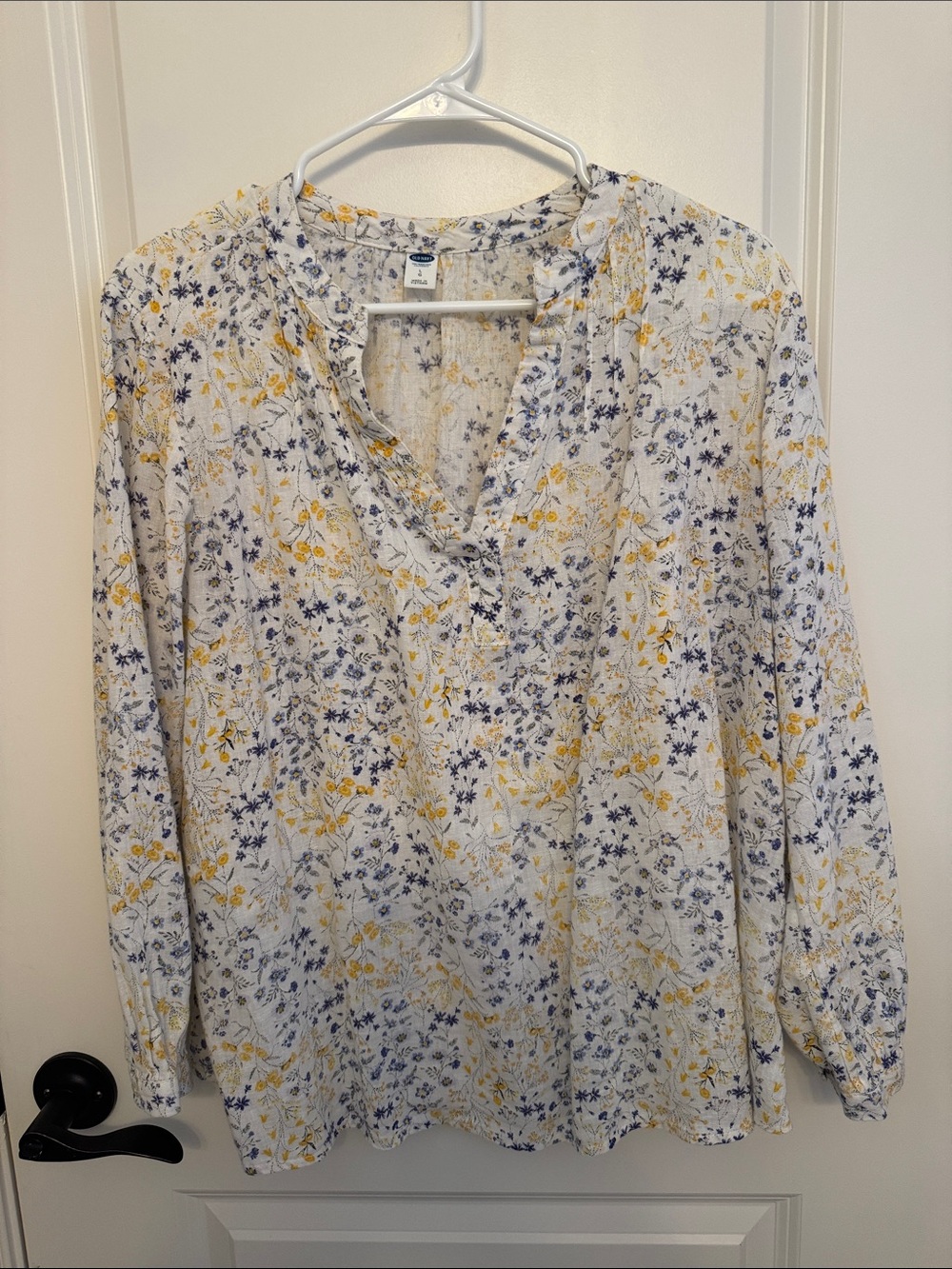 Old Navy White‎ Floral V-Neck Blouse with Yellow & Blue Print